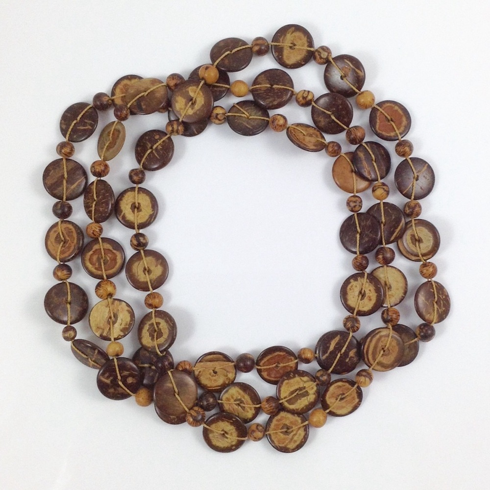 Brazilian Artisan Coconut Shell Necklace NWOT
